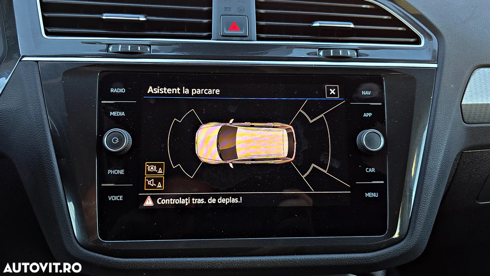Volkswagen Tiguan 2.0 TDI SCR DSG 4Motion Life - 23