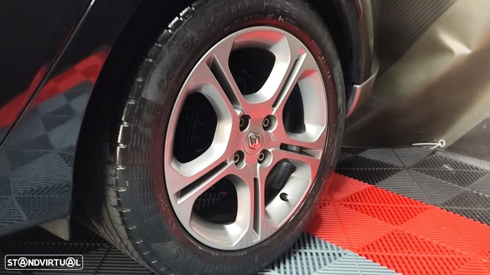 Renault Clio Sport Tourer 0.9 TCe GT Line - 18