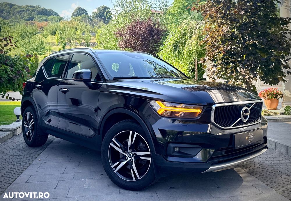 Volvo XC 40 T5 AWD Geartronic Momentum Pro - 4