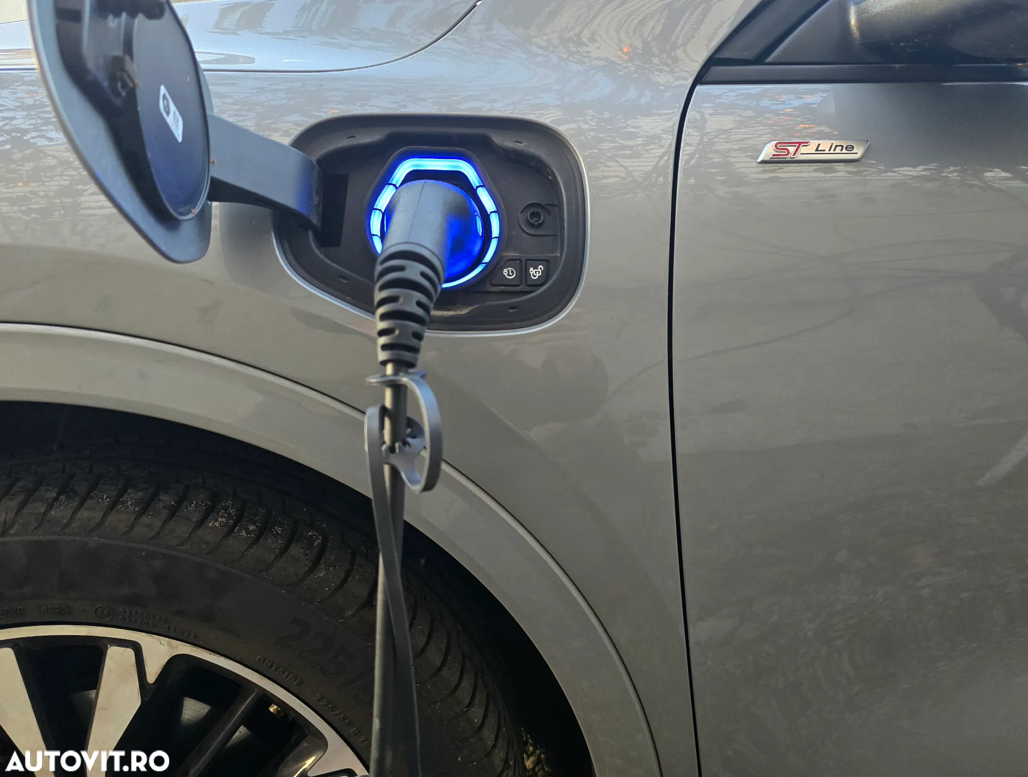 Ford Kuga 2.5 Duratec PHEV ST Line X - 13