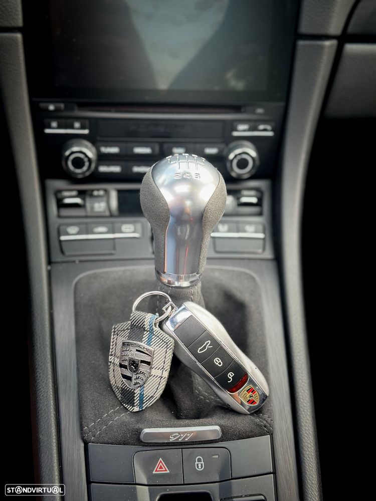 Porsche 911 (991) Carrera GTS - 14