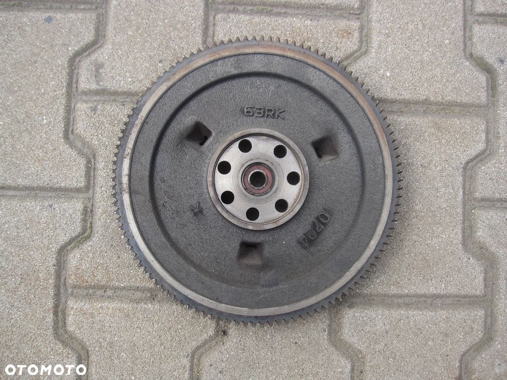 Koło zamachowe wieniec Mitsubishi Space gear 2,0 benzyna 4G63