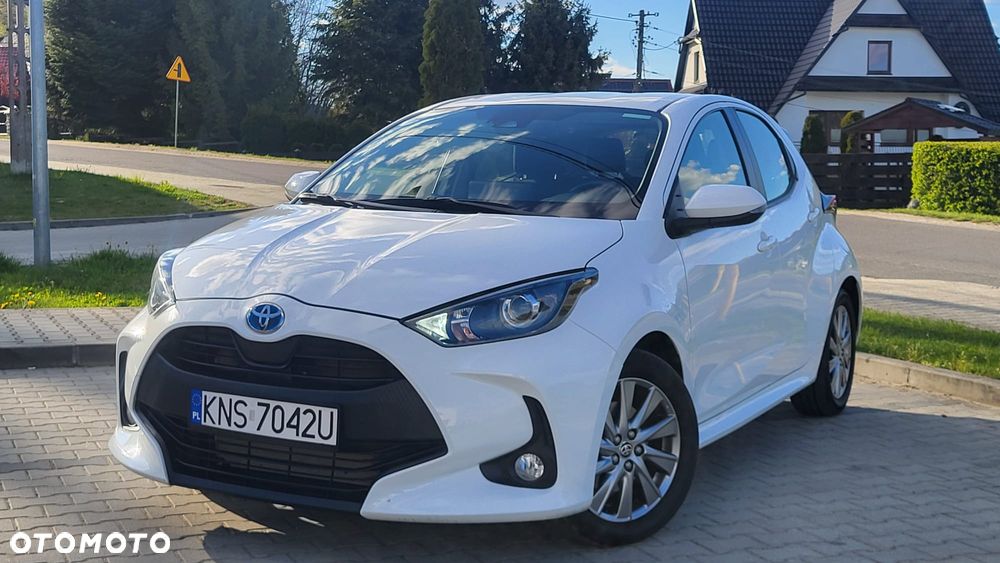 Toyota Yaris Hybrid 100 Dynamic - 6