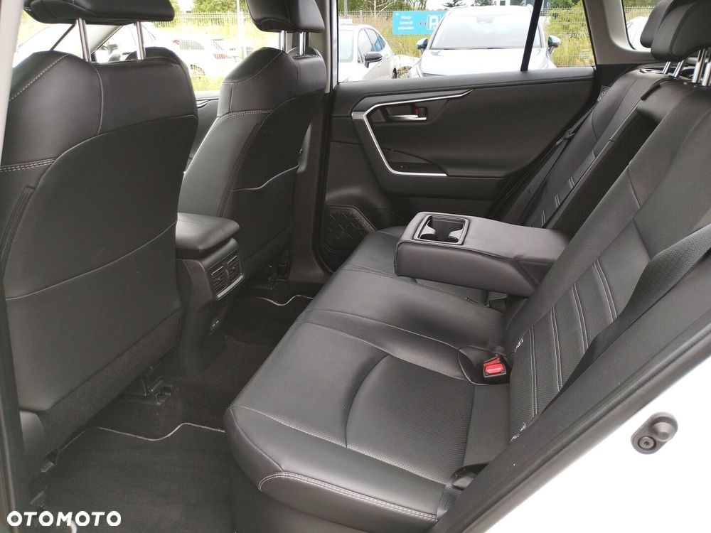 Toyota RAV4 - 13