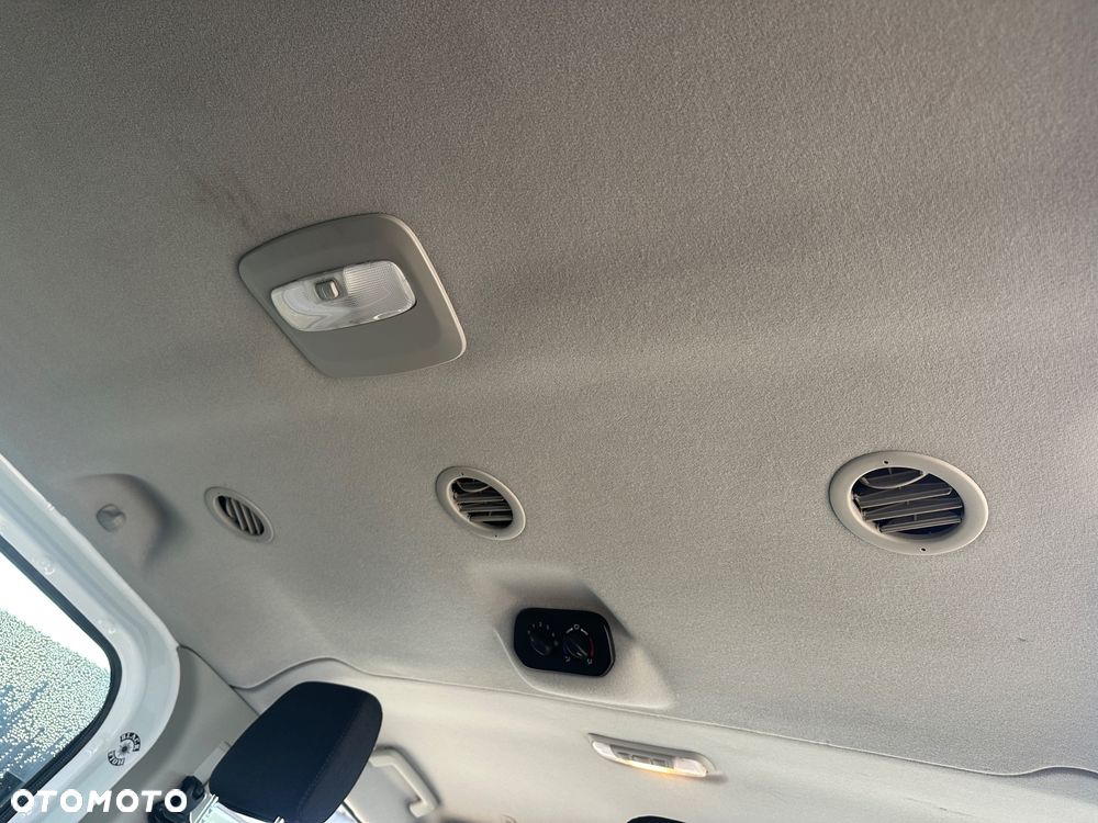 Ford Transit Custom 290 L2H1 Limited - 12