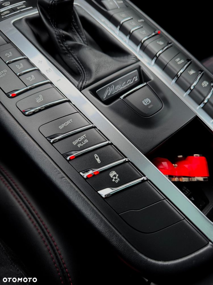 Porsche Macan GTS - 15