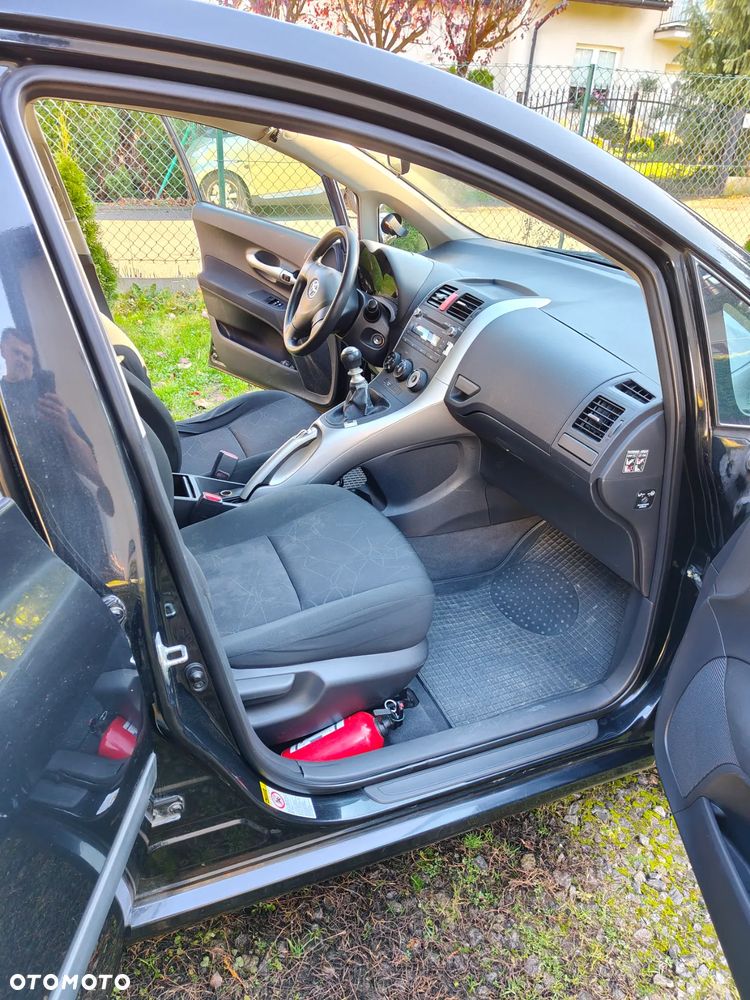 Toyota Auris 1.4 D-4D Terra - 6