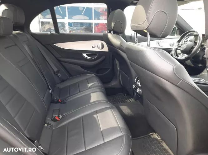 Mercedes-Benz E 220 d 4MATIC Aut. - 15