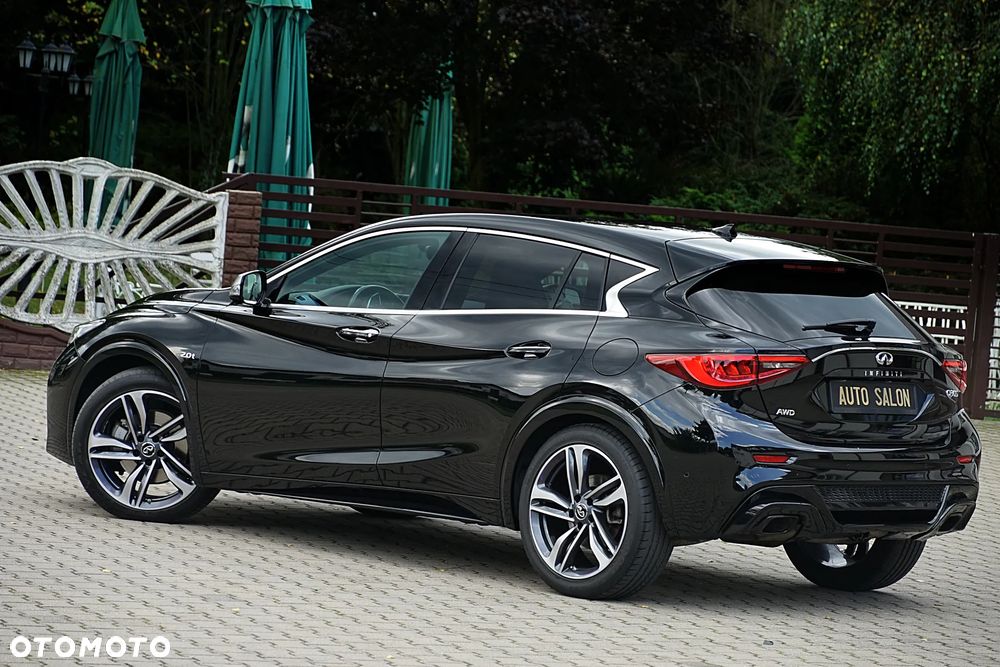 Infiniti Q30 2.0t DCT AWD Sport City Black - 19