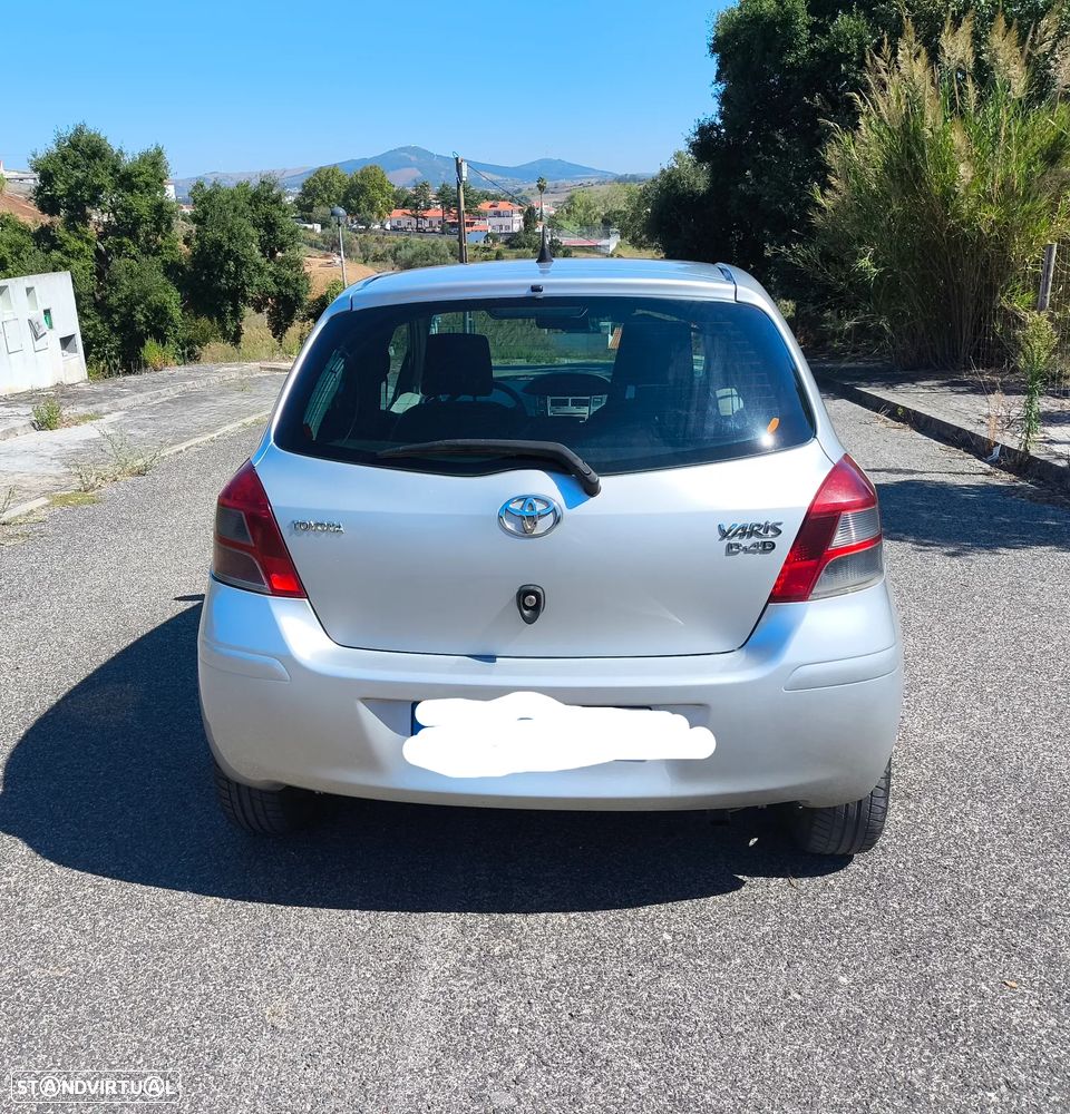 Toyota Yaris 1.4 D-4D Rock In Rio10 - 5