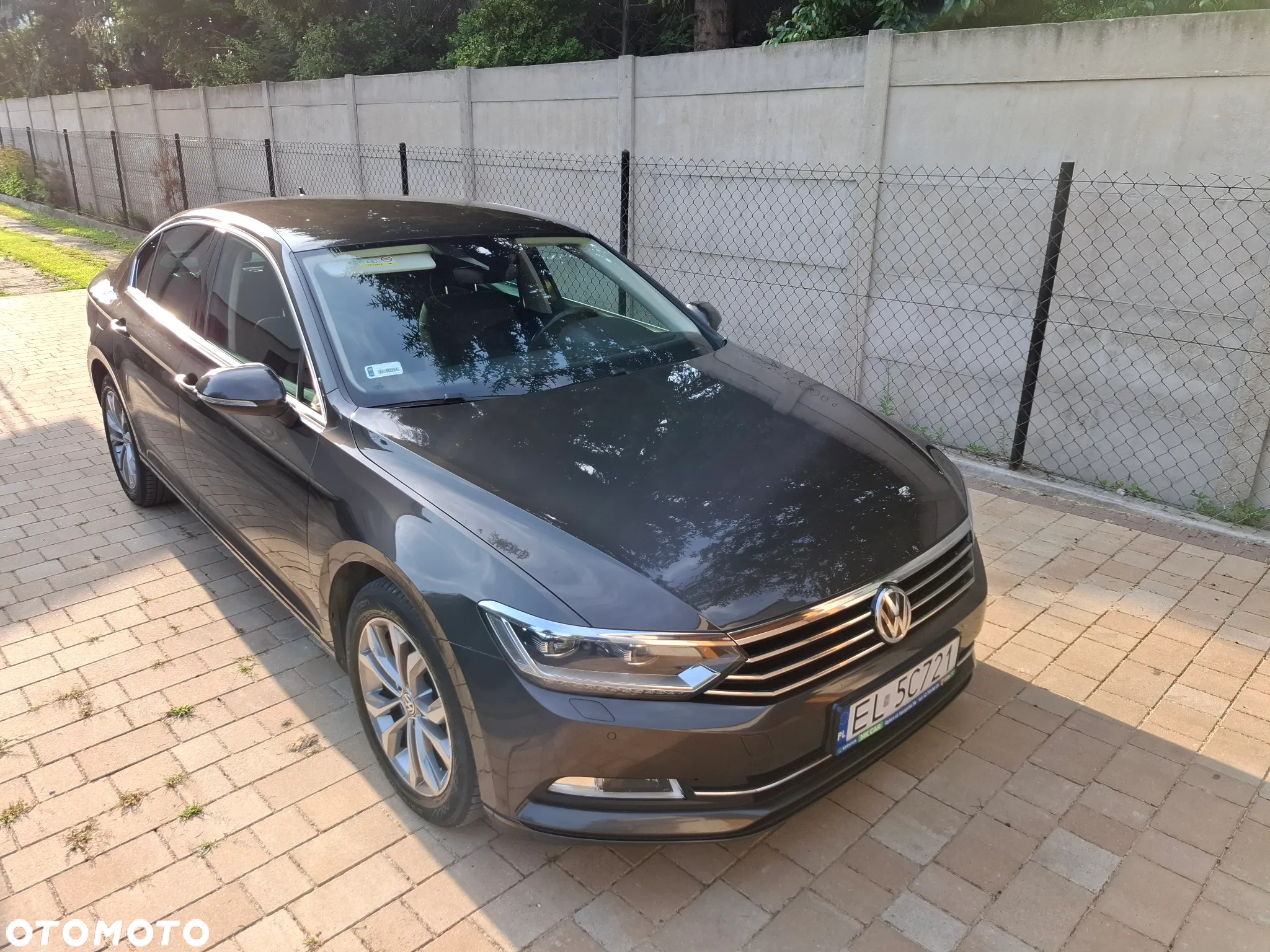 Volkswagen Passat 2.0 TDI BMT Comfortline DSG - 4