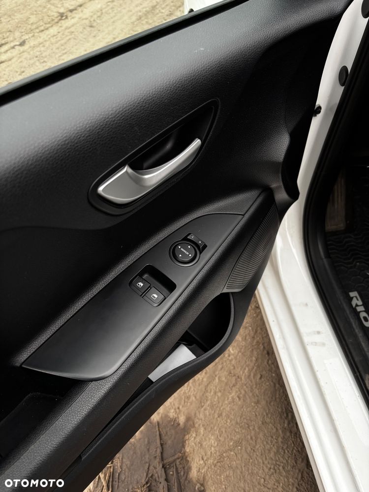 Kia Rio 1.0 T-GDI 120 DCT7 Spirit - 9