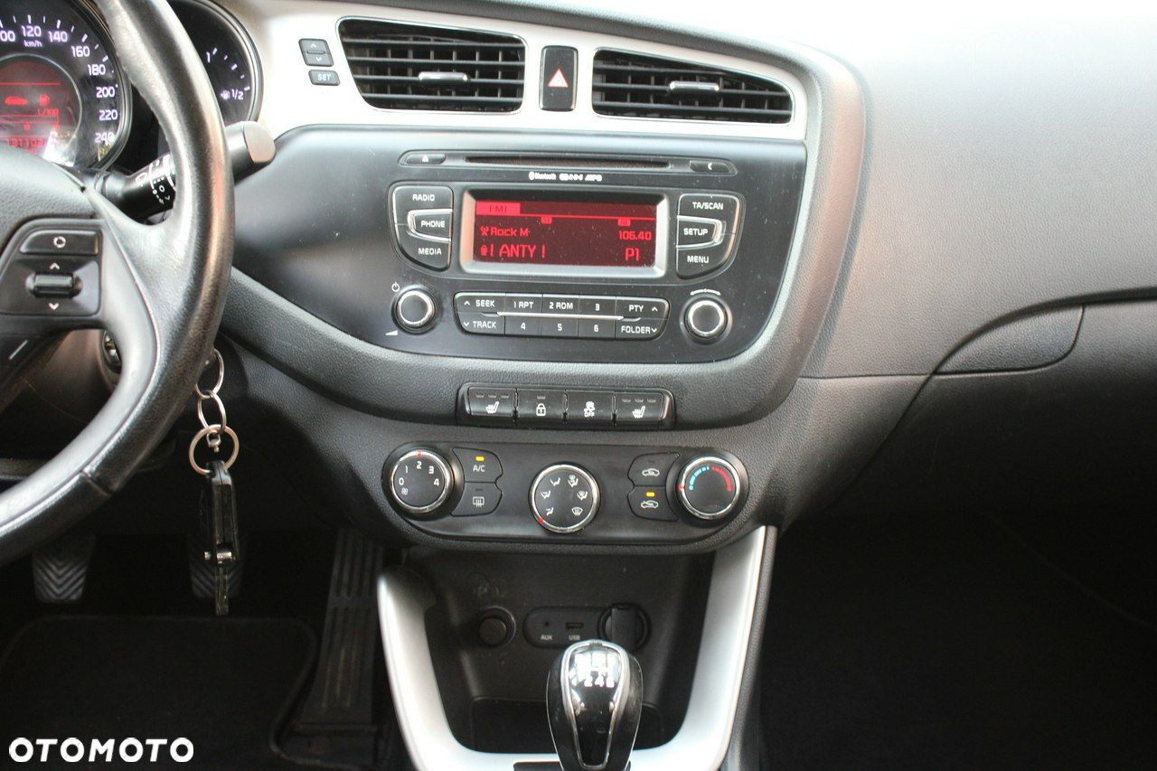 Kia Ceed Cee'd 1.4 L - 10