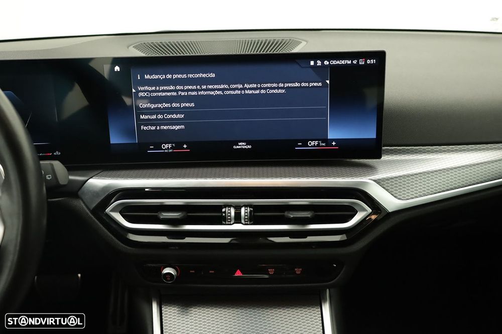 BMW 320 d Pack Desportivo M Auto - 9