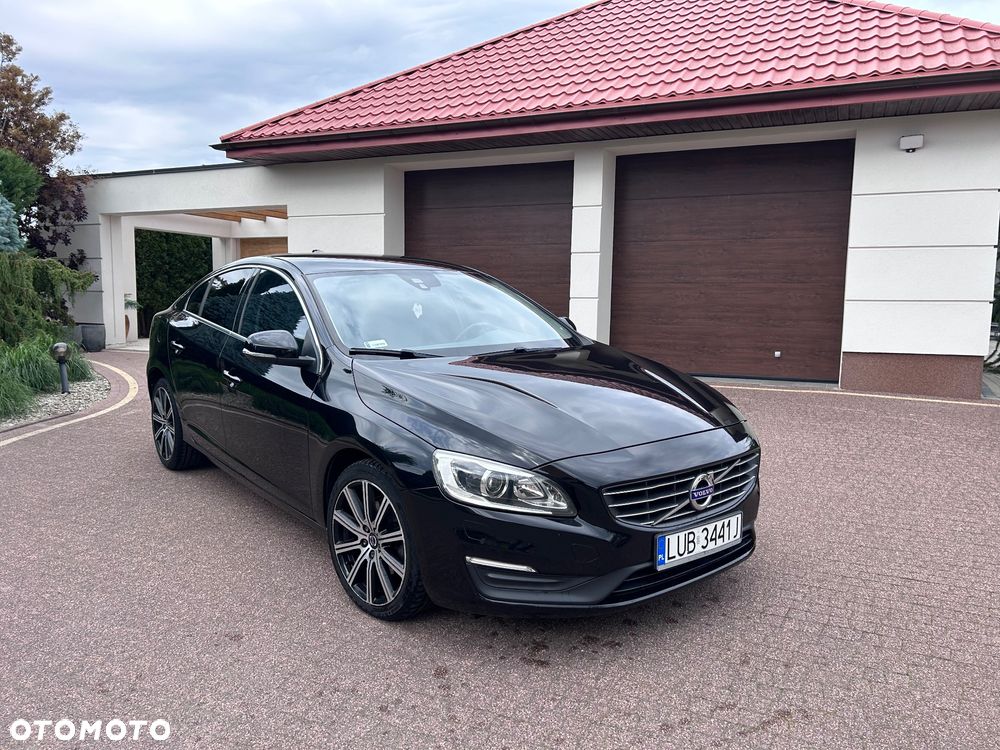 Volvo S60 D3 Drive-E Momentum - 1