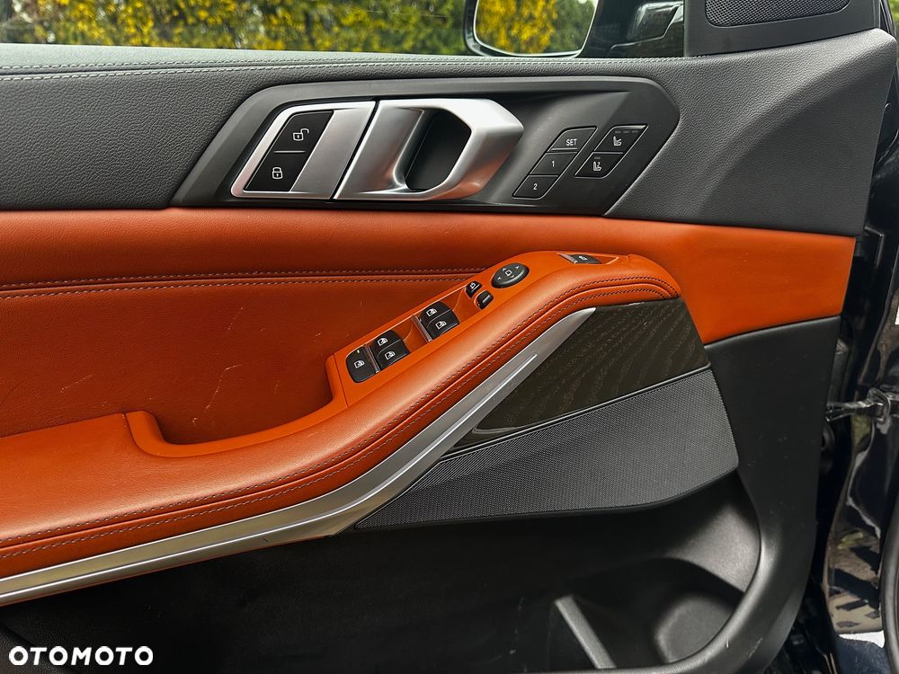 BMW X5 xDrive40i - 27