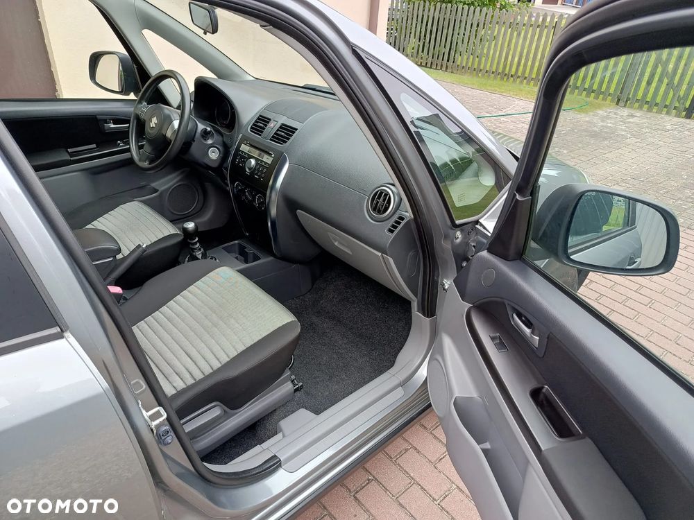 Suzuki SX4 2.0 DDiS 4x2 Comfort - 8
