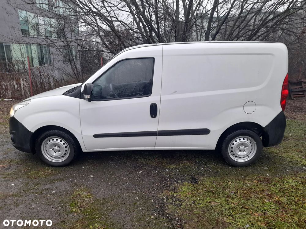 Opel Combo - 17