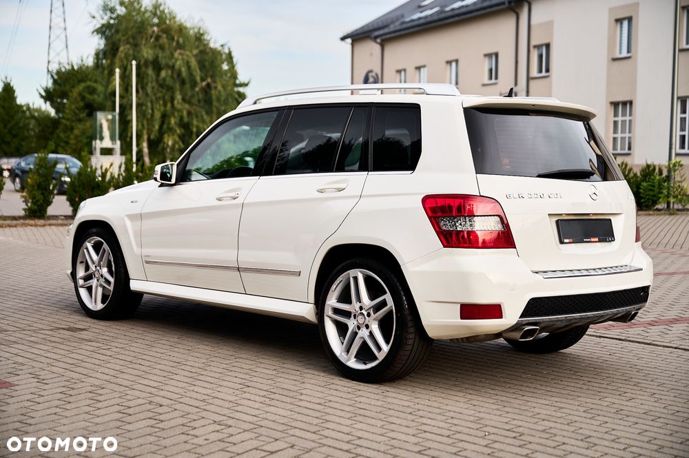 Mercedes-Benz GLK 220 CDI DPF 4Matic BlueEFFICIENCY 7G-TRONIC - 12