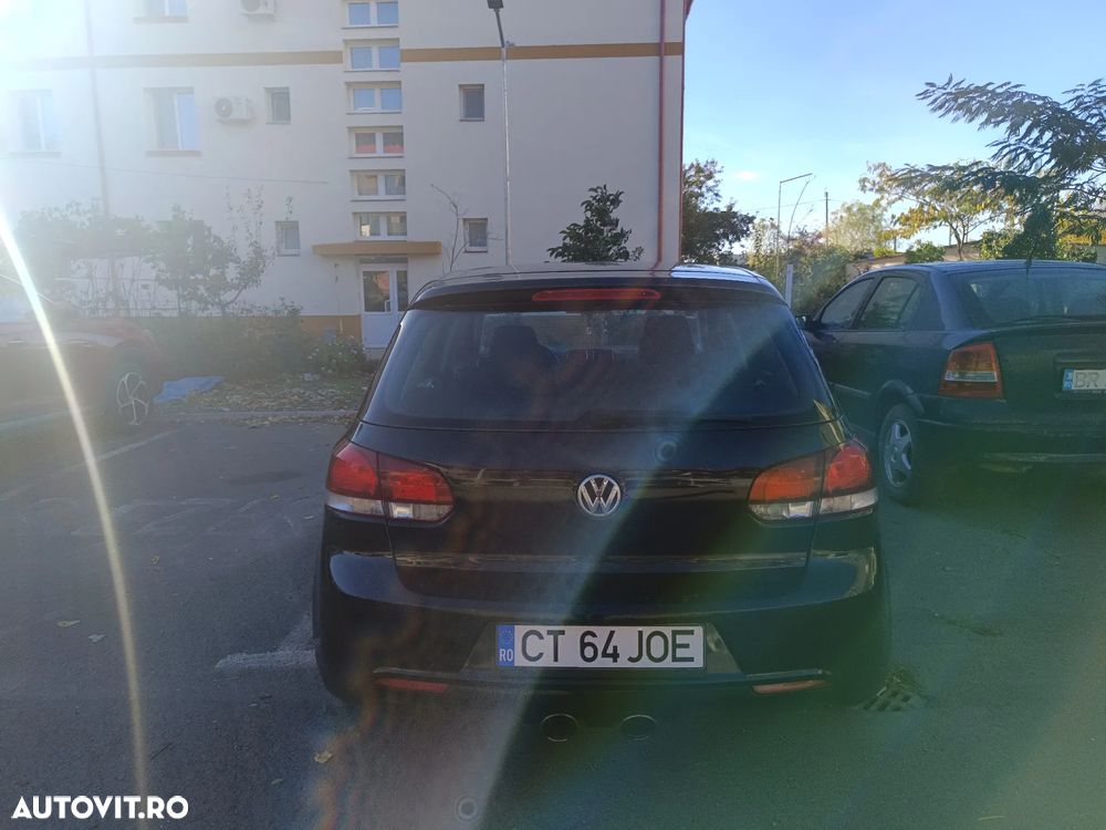 Volkswagen Golf 2.0 TDI Comfortline DSG - 8