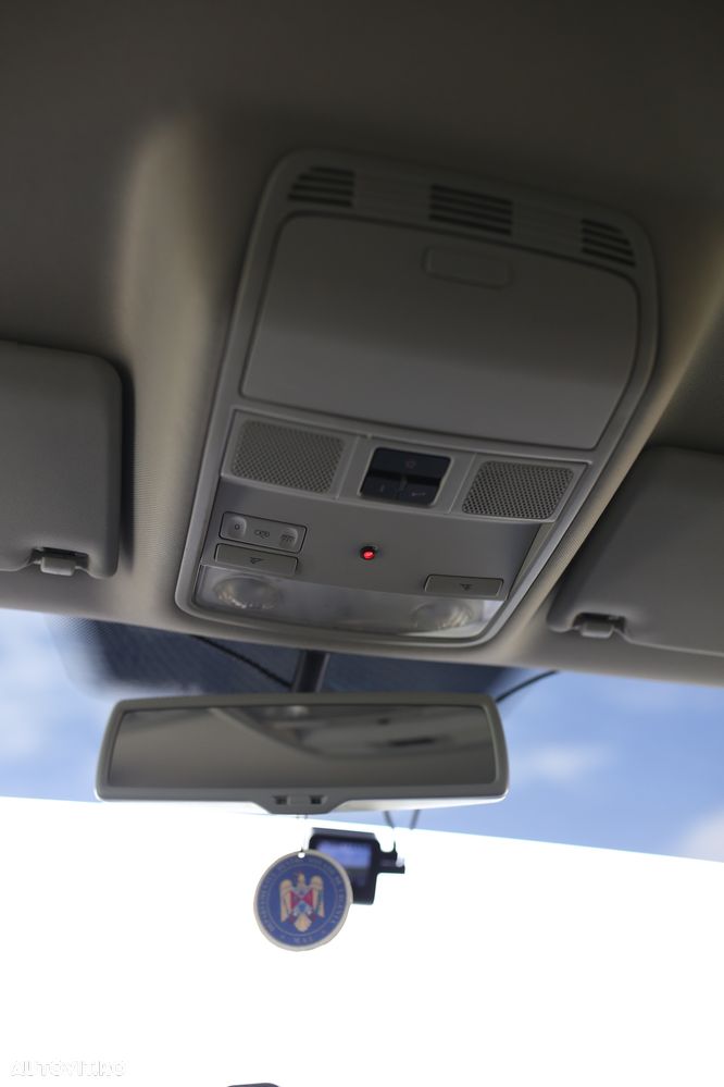 Volkswagen Golf - 12