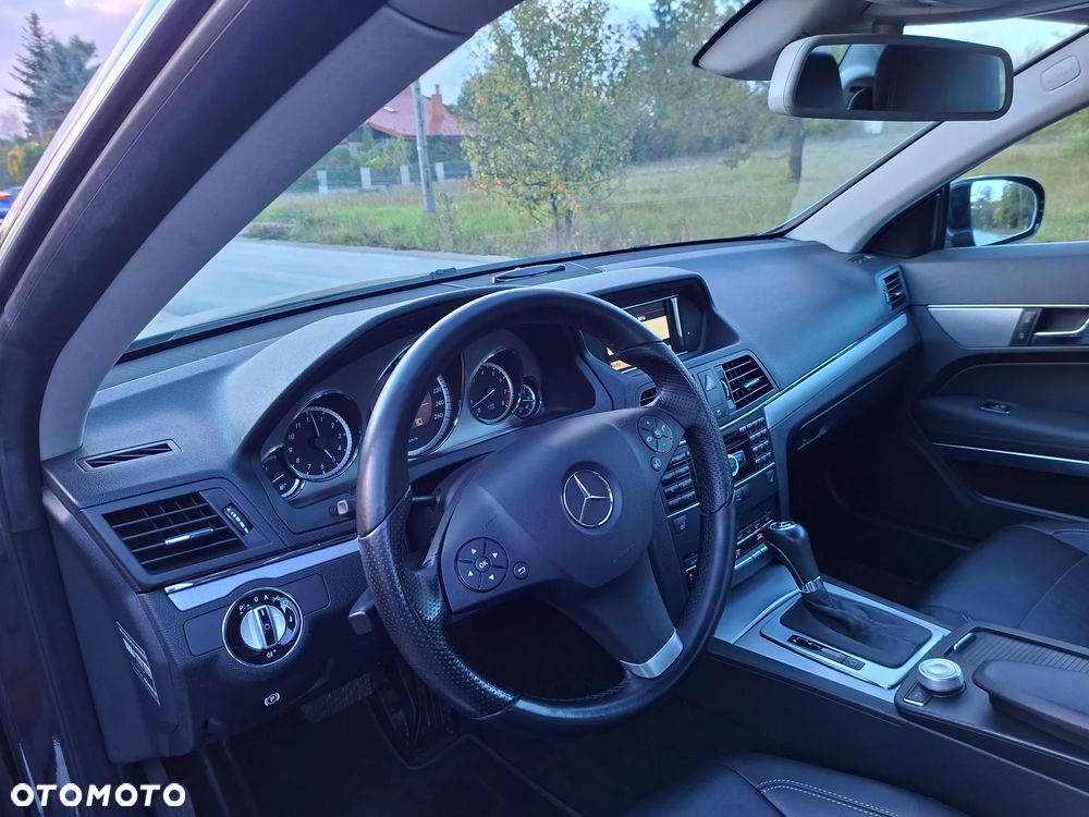 Mercedes-Benz Klasa E 350 CGI BlueEff - 19