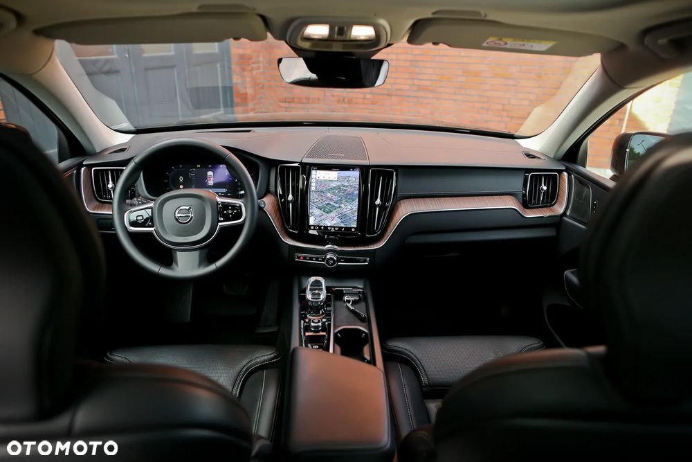 Volvo XC 60 B5 D AWD Ultimate Dark - 22