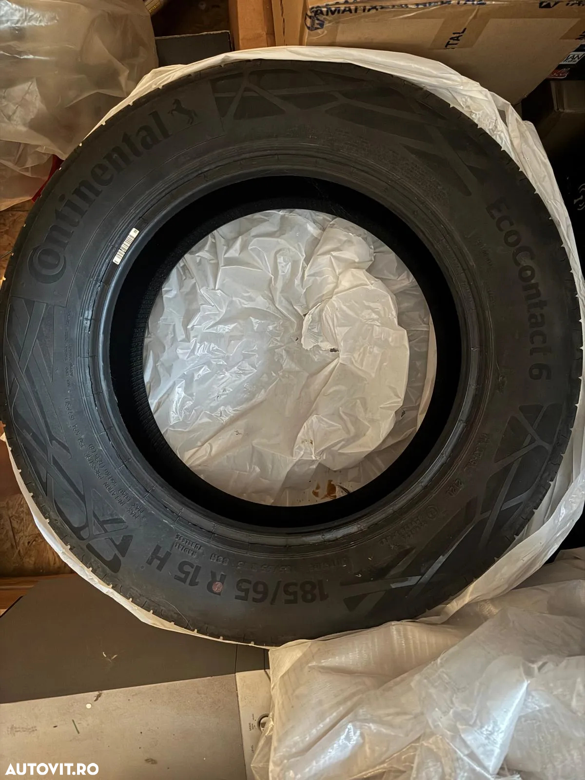 Vand 4 cauciucuri Continental folosite un sezon 185/65 R 15 88H - 2