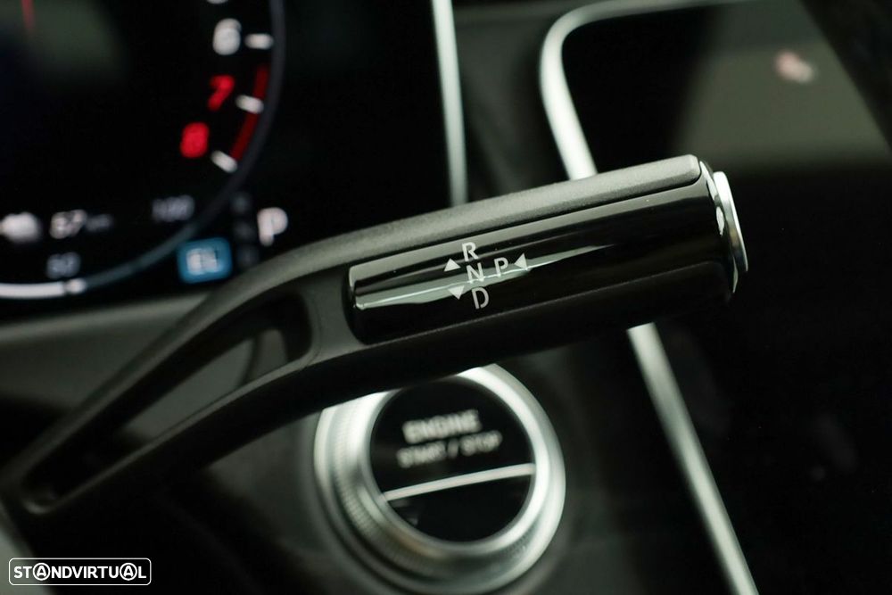 Mercedes-Benz E 300 Standard - 18