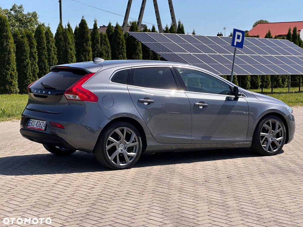 Volvo V40 - 17
