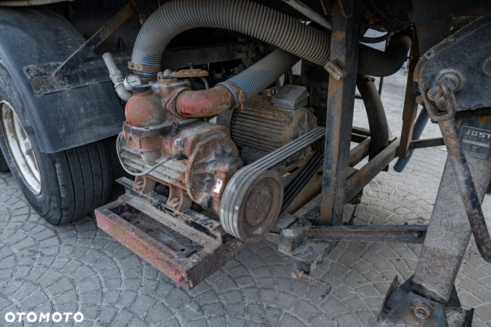 Renault Premium 450 DXI + Ten CATE TCO40 - 29