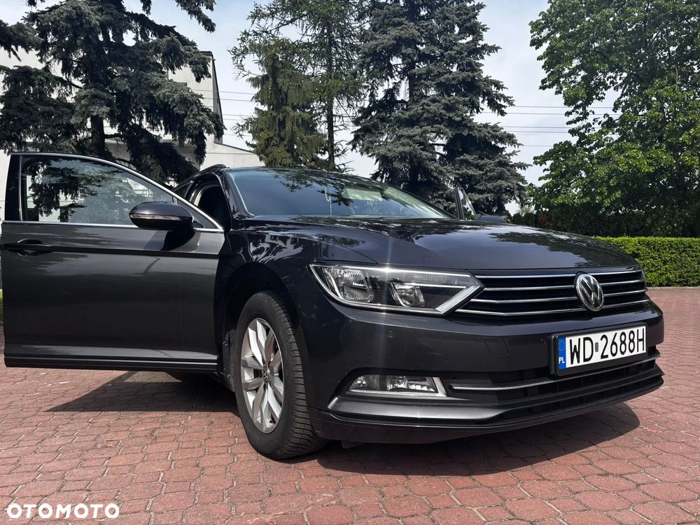Volkswagen Passat - 2