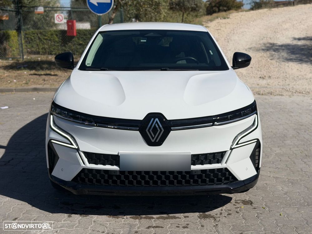 Renault Mégane E-Tech - 2