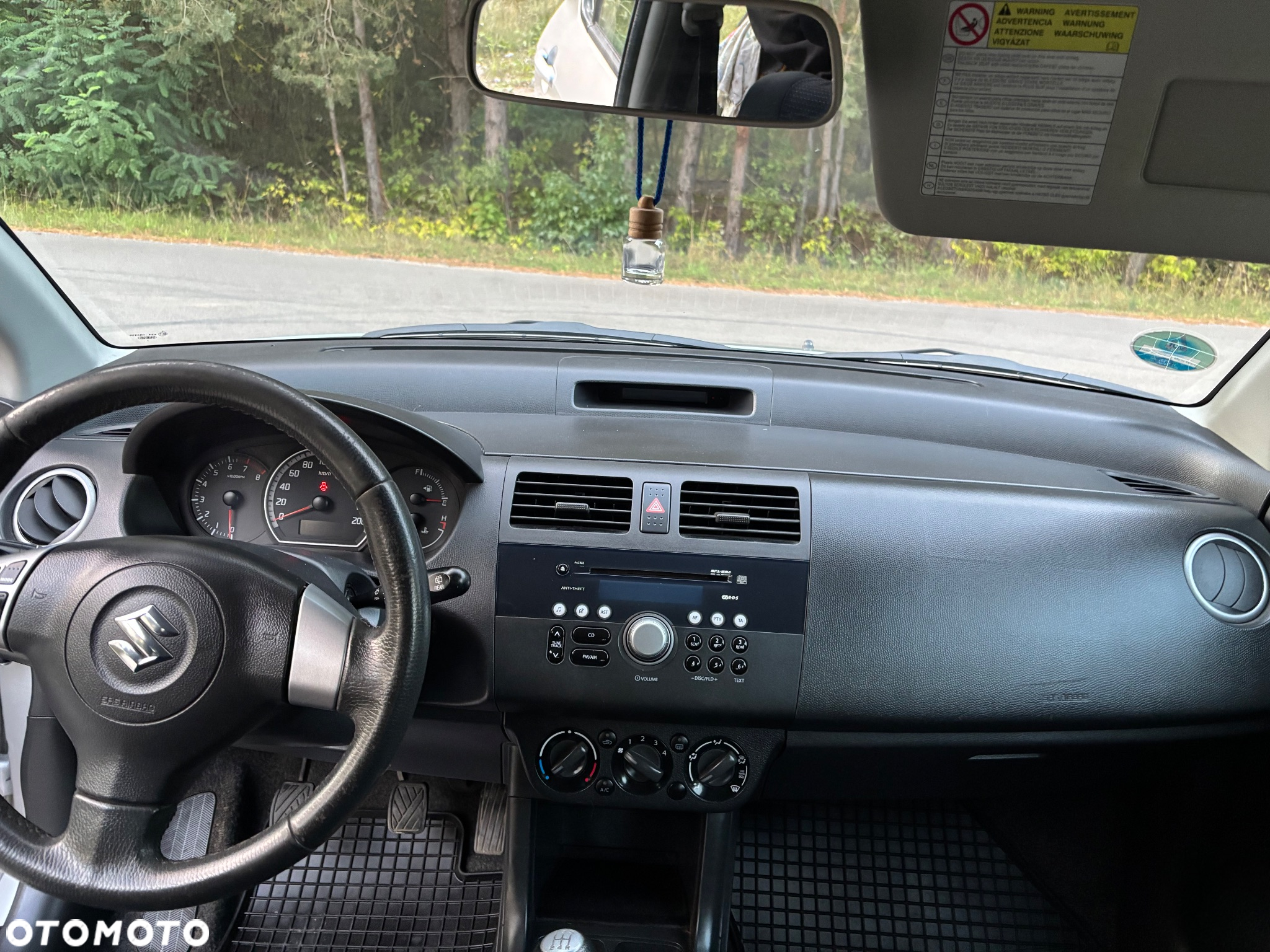 Suzuki Swift - 13