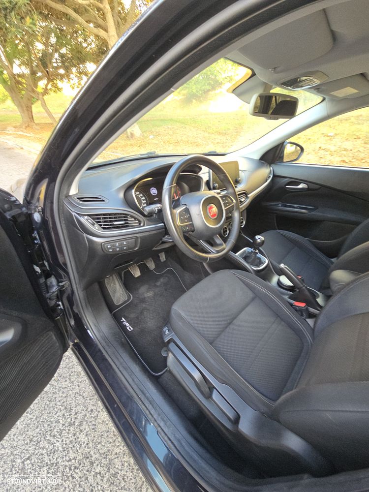 Fiat Tipo Station Wagon 1.6 M-Jet Lounge JLL17 - 19