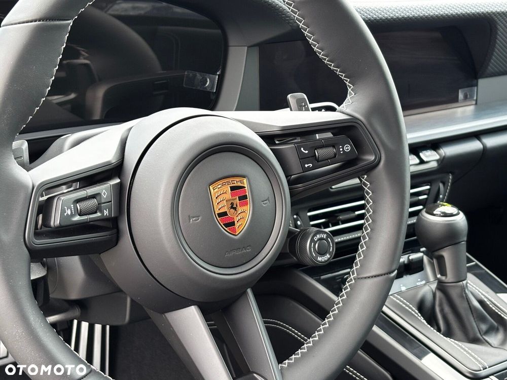 Porsche 911 - 28