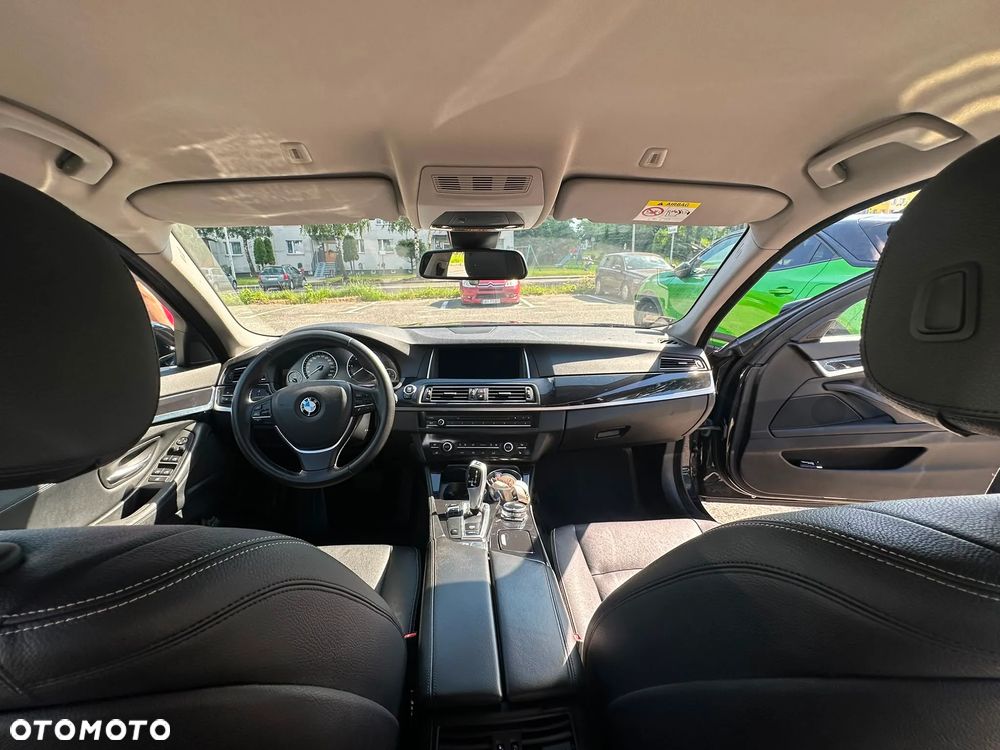 BMW Seria 5 520d Luxury Line - 10