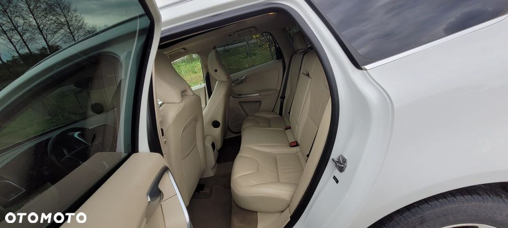 Volvo XC 60 T6 AWD RDesign - 14