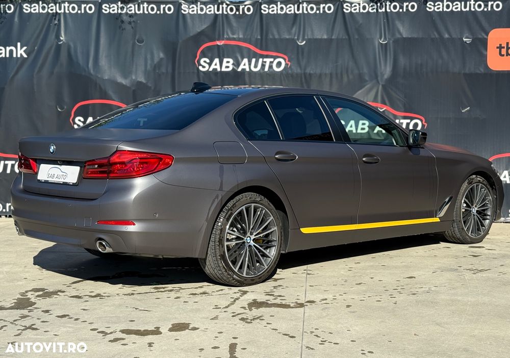 BMW Seria 5 520d xDrive AT - 24
