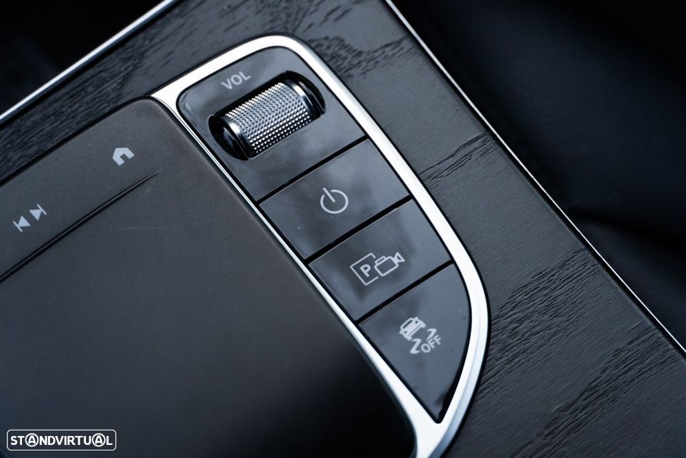 Mercedes-Benz GLC 300 d 4Matic - 27