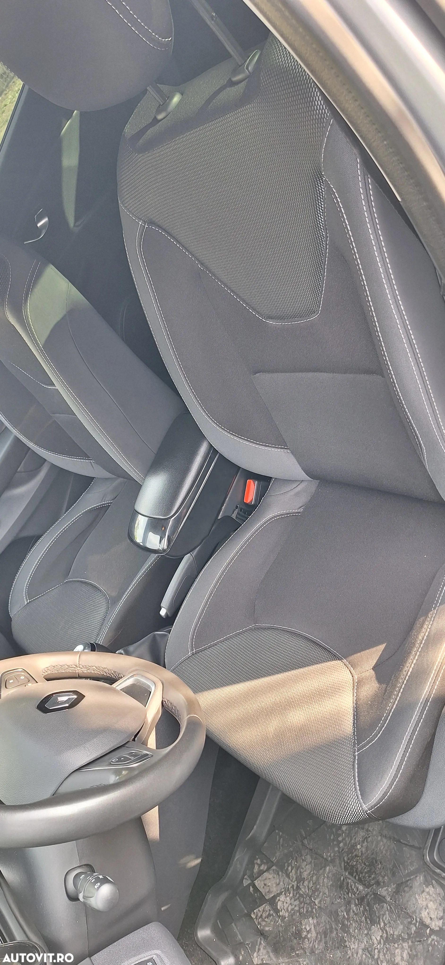 Renault Clio IV dCi Energy Intens - 11