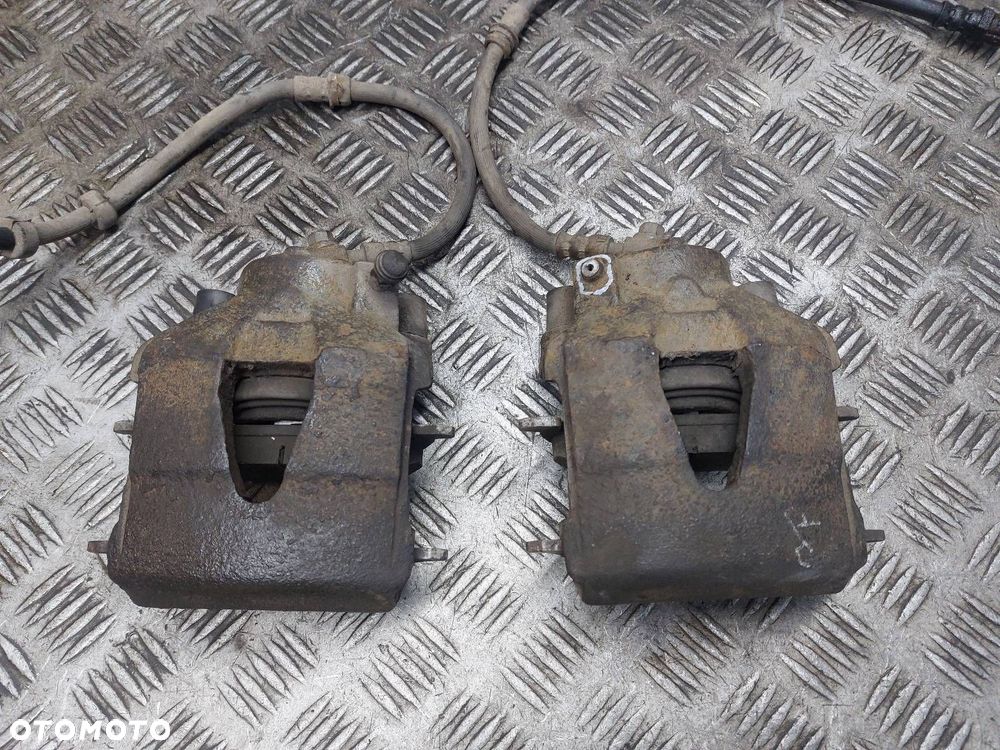 TARCZE HAMULCOWE PRZÓD + KLOCKI + ZACISKI SKODA FABIA I 1.2 6V - 7