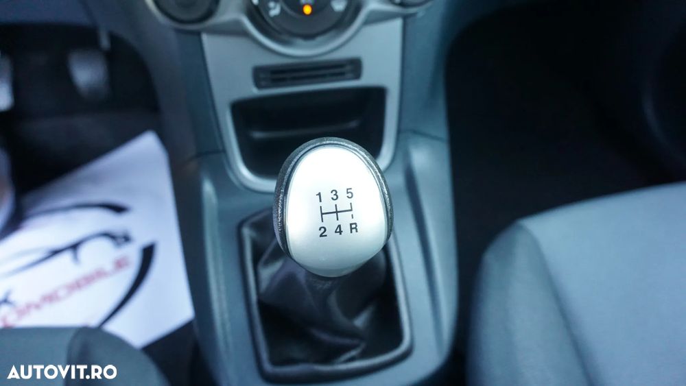 Ford Fiesta 1.25 Ambiente - 25