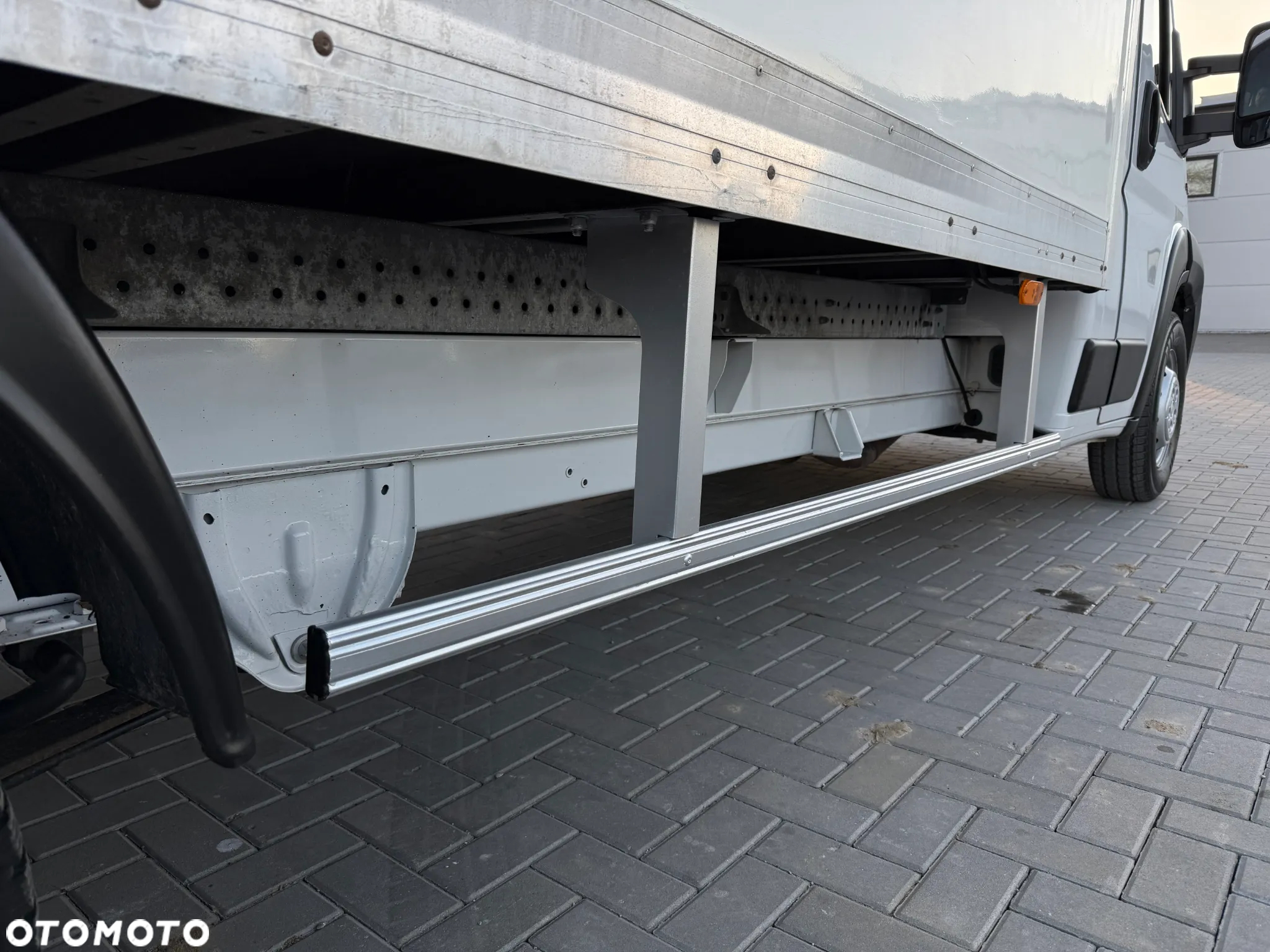 Fiat Ducato 2.3 150KM / Kontener 4,2m 8EP + Winda Dhollandia 750kg / 199.700KM / ZAREJESTROWANY W PL - 17