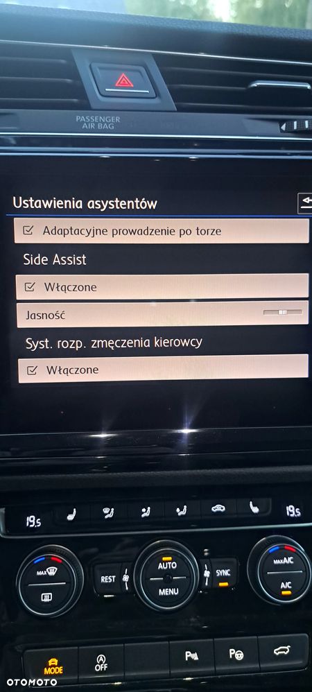 Volkswagen Touran 2.0 TDI BMT Highline DSG - 19