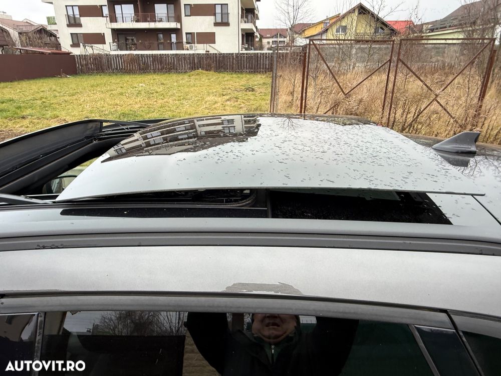 Ford Kuga 2.5 Duratec FHEV ST-LINE - 19