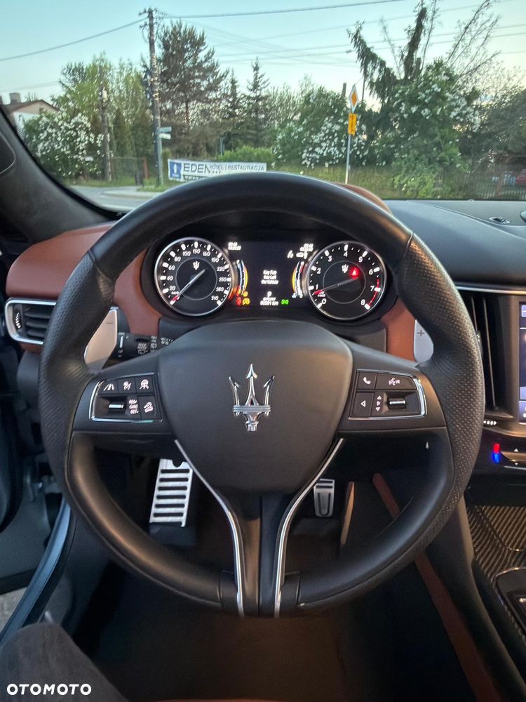 Maserati Levante S - 10