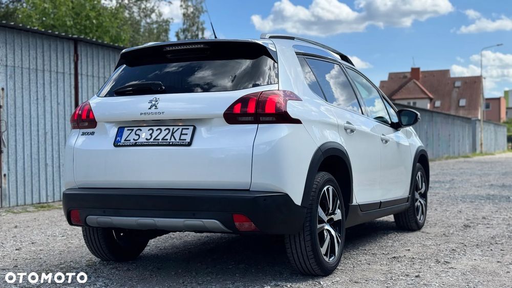 Peugeot 2008 1.2 PureTech Allure S&S - 3