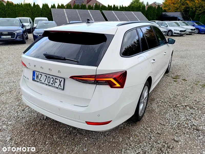 Skoda Octavia 2.0 TDI Ambition DSG - 8