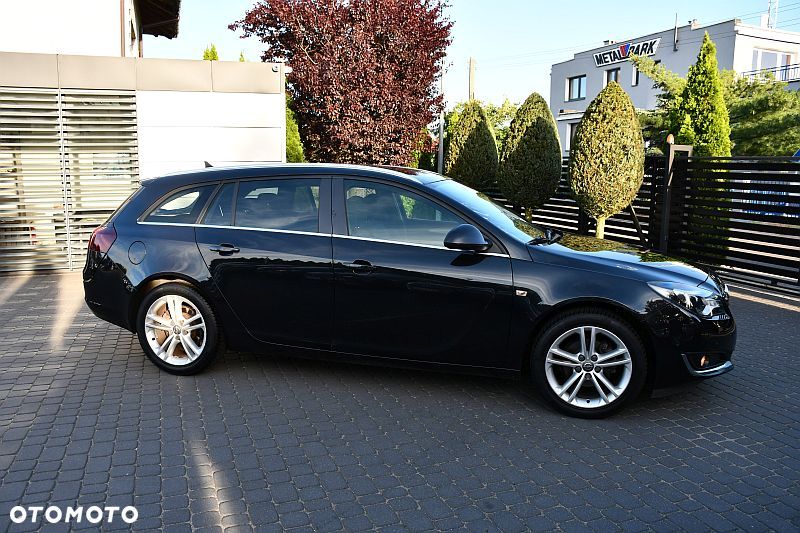 Opel Insignia 1.4 T Cosmo S&S - 29